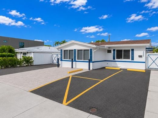 Residential complexes in Fort Lauderdale, Broward County