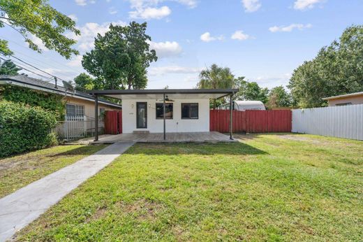 빌라 / Miami Heights Trailer Park, Miami-Dade County