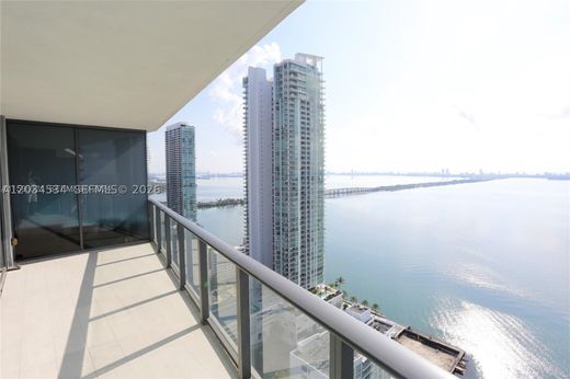 Photo inspiration: Fresh Look at Luxury Apartment Complex For Rent In Miami United States