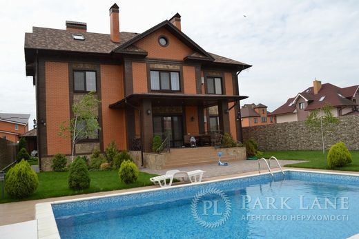 Luxury home in Gura, Lvivska Oblast