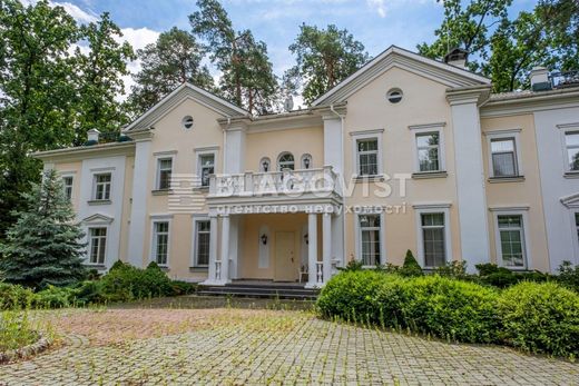 Maison de luxe à Vorzel, Oblast de Kiev