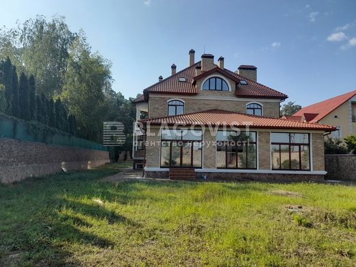 Luksusowy dom w Lisnyky, Obwód kijowski