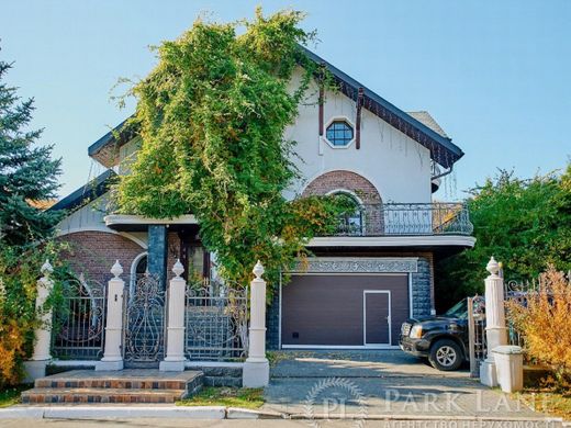 Casa de luxo - Pidhirtsi, Kyiv Oblast
