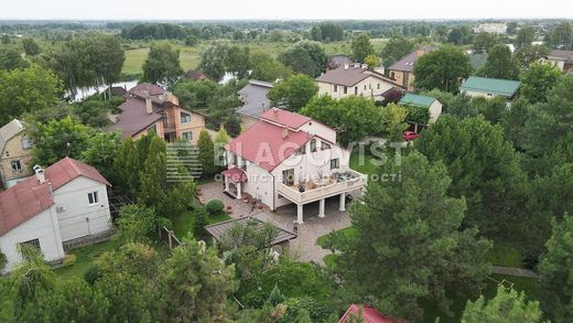 Luxe woning in Kozyn, Obukhiv Raion