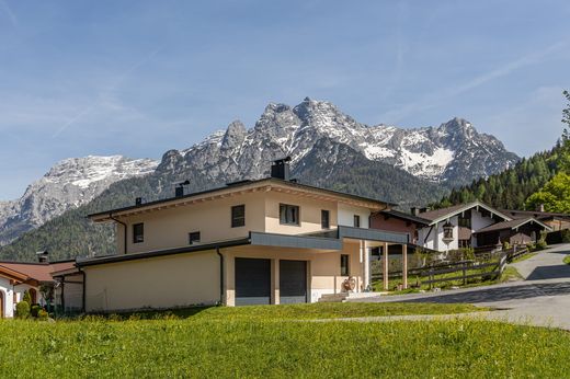 Waidring, Politischer Bezirk Kitzbühelの高級住宅