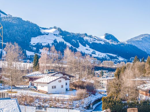 Kitzbühel, Politischer Bezirk Kitzbühelの土地