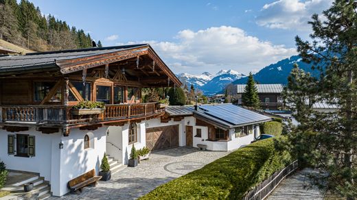 Maison de luxe à Kitzbühel, Politischer Bezirk Kitzbühel