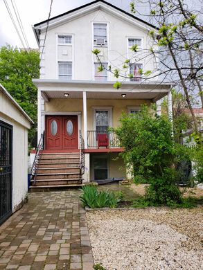 Detached House in Jersey City, Hudson County