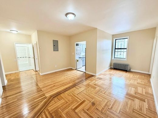 Apartment in Flushing, Queens