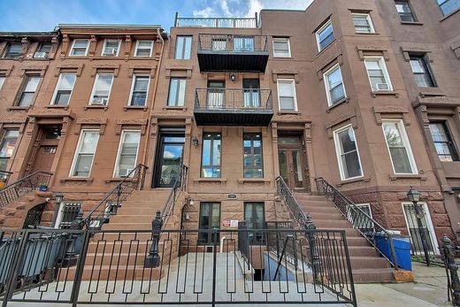 Townhouse in Brooklyn, Kings County