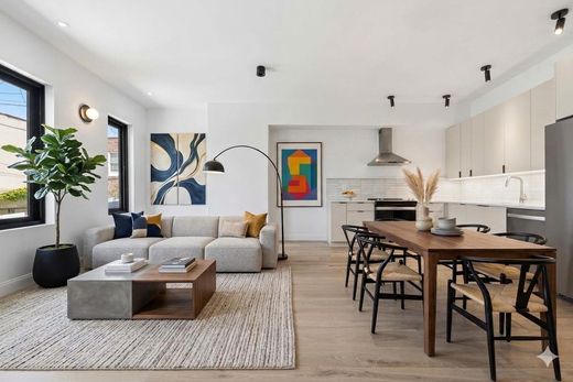 Townhouse - Queens, Queens County