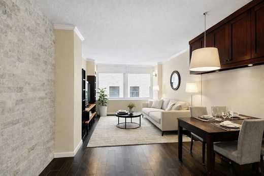 Residential complexes in New York