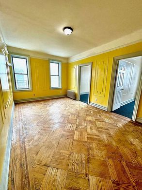 Detached House in Brooklyn, Kings County