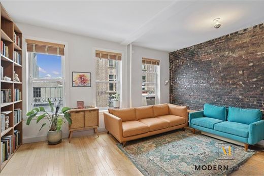 Apartment / Etagenwohnung in Brooklyn, Kings County