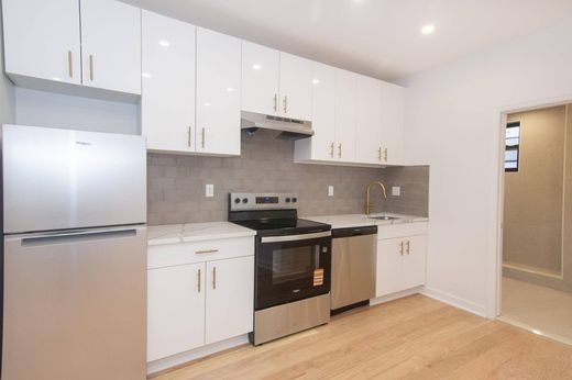 아파트 / Queens, Queens County