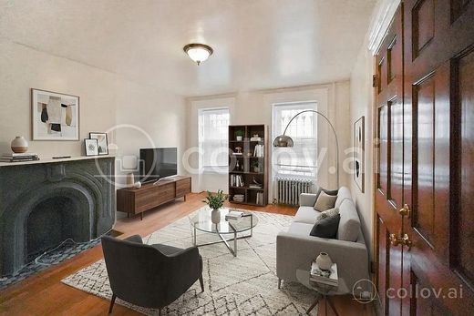 Detached House in Brooklyn, Kings County