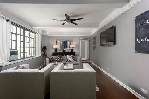 Apartment / Etagenwohnung in New York City, New York