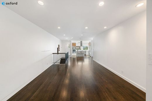 Dom jednorodzinny w Queensbridge Houses, Queens County