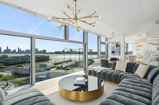 Residential complexes in New York