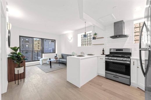 콘도미니엄 / Queensboro Hill, Queens County