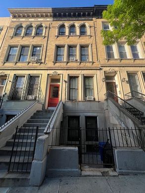 Dom miejski w West New York, Hudson County