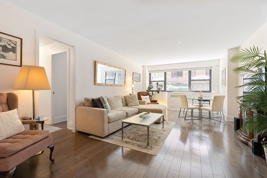 Daire New York Eyaleti, New York