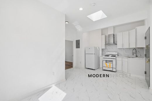 Detached House in Brooklyn, Kings County