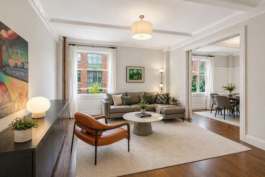 Residential complexes in New York