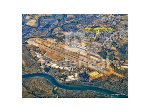 Terreno a Faro, Distrito de Faro