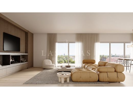 Apartment / Etagenwohnung in Cascais, Lissabon