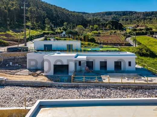 Luxury home in Cadaval, Lisbon