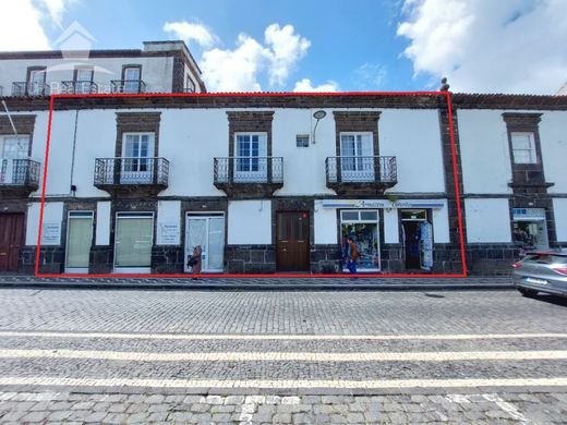 Casa di lusso a Ponta Delgada, Azores