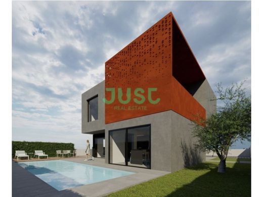 Müstakil ev Aroeira, Almada