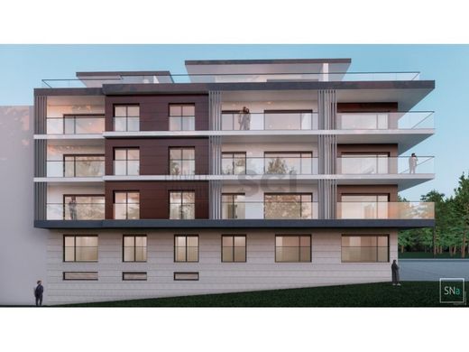 Piso / Apartamento en Charneca de Caparica, Almada