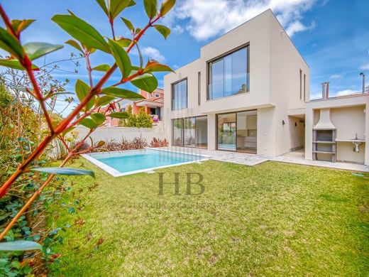 Luxury home in Cascais, Lisbon
