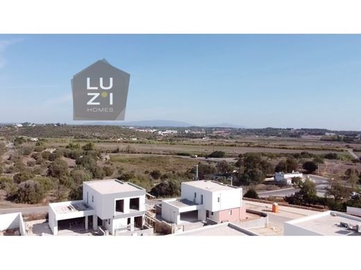 Grond in Lagos, Distrito de Faro