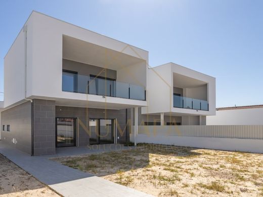 Элитный дом, Seixal, Distrito de Setúbal