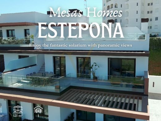 Penthouse in Estepona, Malaga