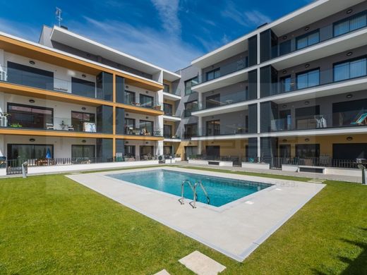 Apartment / Etagenwohnung in Mafra, Lissabon
