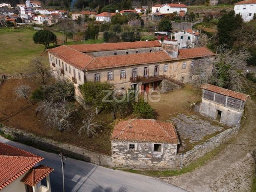 Kamienica w Santa Maria da Feira, Distrito de Aveiro