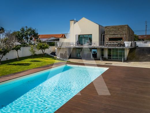 Luxury home in Estarreja, Aveiro