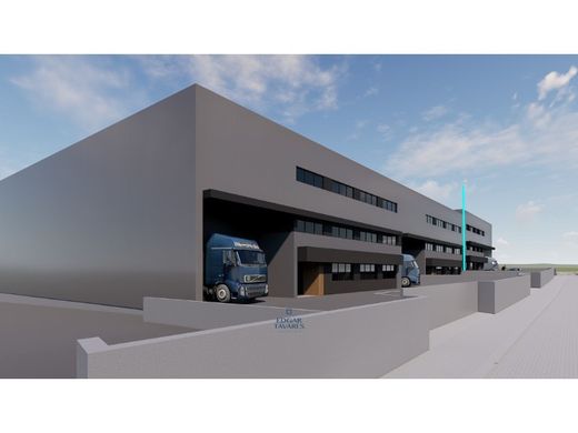 地皮  加亚新城
, Vila Nova de Gaia