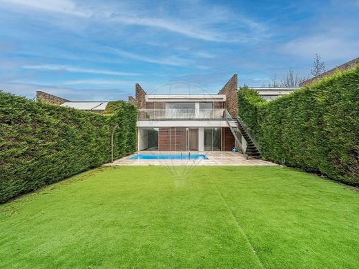 Luxury home in Santo Tirso, Distrito do Porto