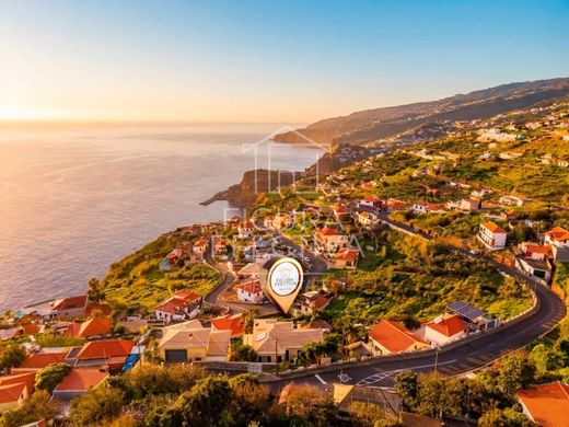 Luxury home in Ribeira Brava, Madeira