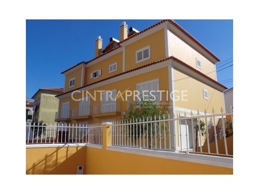 Mehrfamilienhaus in Sintra, Lissabon