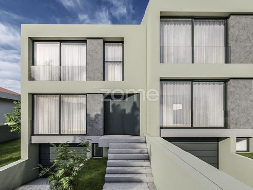 豪宅  加亚新城
, Vila Nova de Gaia