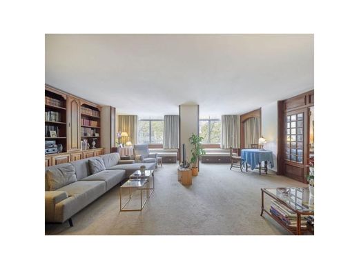 아파트 / Benfica, Lisbon