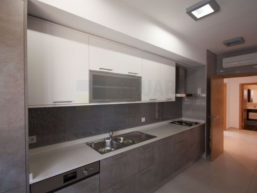 Appartamento a Luanda, Luanda Province