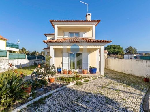 Dom jednorodzinny w Setúbal, Distrito de Setúbal