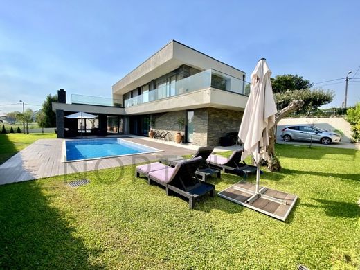 Luxe woning in Vila Nova de Famalicão, Distrito de Braga